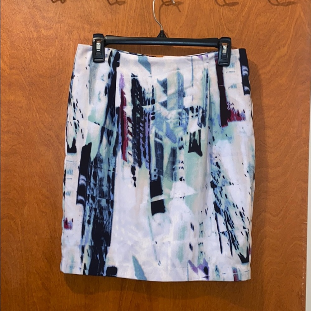 Women’s Knee Length Skirt - Size 2
